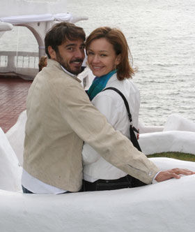 Alexandre Borges e Julia Lemmertz se mudam...