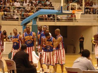 Jogo dos Globetrotters na Maracanãzinho.