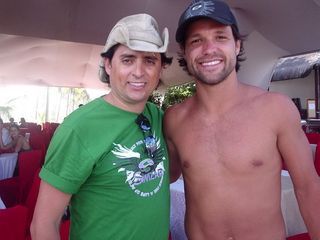 Meu pai, Mauri, com o jogador Diego.