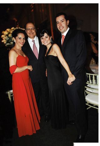 O casal Lú e Geraldo Alckmin com filha, Sophia, e o genro, Mário Sergio Ayres Cunha Ribeiro