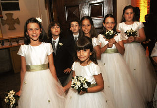 Laura Verdi Caldeira, Gustavo Zago, Waldemar Neto, as gêmeas Beatrize Helena Verdi, Luna Maria Fiorentino Rodrigues e Maria Fernanda Fiorentino Costa (à frente)