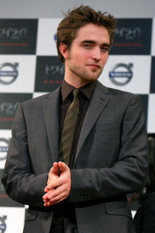 Robert Pattinson