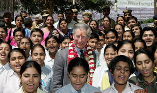 Príncipe Charles faz um tour por Jaipur, na Índia