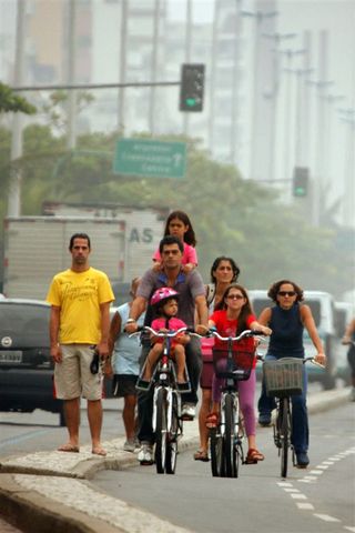 Eduardo Moscovis com a família