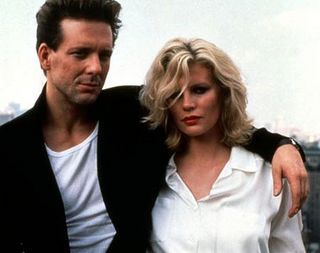 Mickey Rourke e Kim Bassinger, em 9 e 1/2 Semanas de Amor