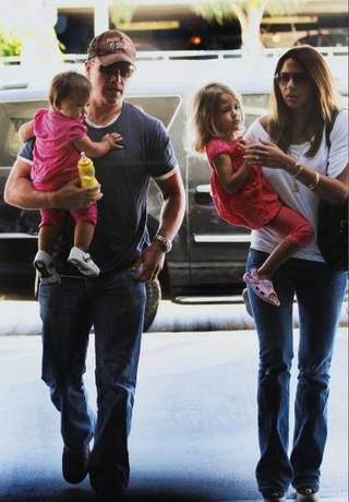 MATT DAMON E LUCIANA COM GIA E ISABELLA