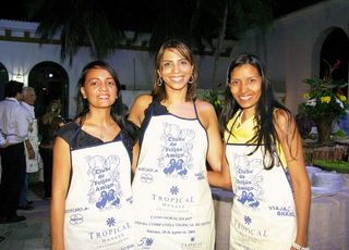 <B>Festa em Manaus</B>