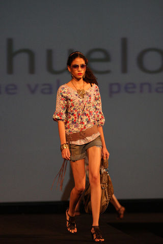 Desfile da Riachuelo na Semana Iguatemi de Moda, em Salvador