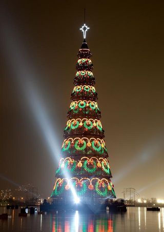 Árvore de Natal da Bradesco Seguros e Previdência, no Rio de Janeiro