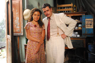 Dalva (Adriana Esteves) e Herivelto (Fábio Assunção).