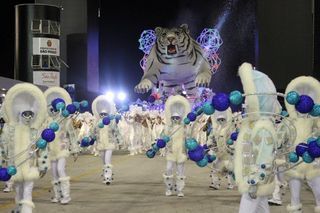 Desfile da escola Império de Casa Verde