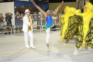 Desfile da escola Pérola Negra