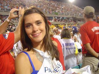 Carolina Dieckmann no Camarote CARAS Rio 2010