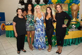 Izilda Neublun, Simone Sampaio, Roneia Forte, Fernanda Passos e Renata Banhara