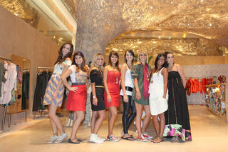 Julia Piccolo, Julia Horta, Nica de Oliveira, Daniela Drumond, Priscila Lemos, Rafaela Jardins, Marcia Raposo e Joana Franarin