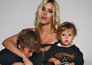 Carolina Dieckmann e os filhos