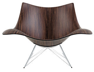 Poltrona Stingray, com formato de arraia, de madeira, Danish Design, (11)3062-0085, danishdesign.com.br