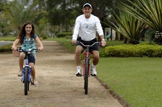 Renato Aragão e Lívian Aragão