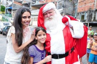 Daniela Albuquerque, Papai Noel dos Correios e Greyce Elen