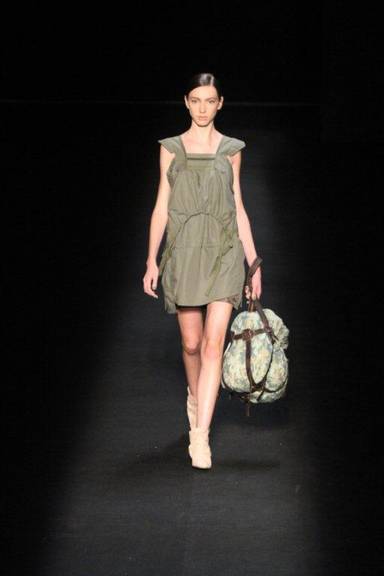 Desfile de New Order no Fashion Rio