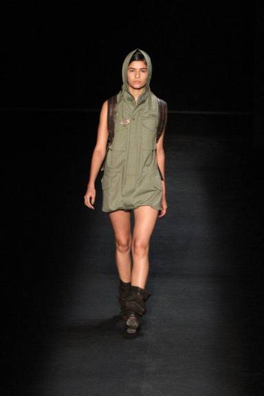 Desfile de New Order no Fashion Rio