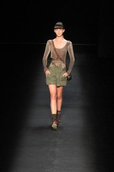 Desfile de New Order no Fashion Rio