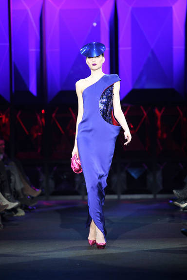 Desfile Giorgio Armani na Semana de Moda em Paris