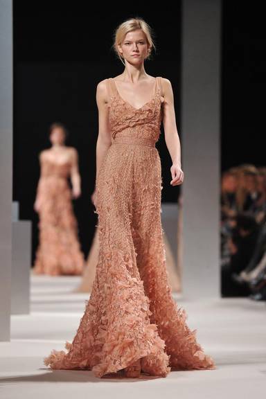 Desfile Elie Saab na semana de moda de Paris