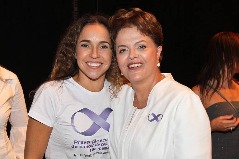 Daniela Mercury e a presidente Dilma Rousseff