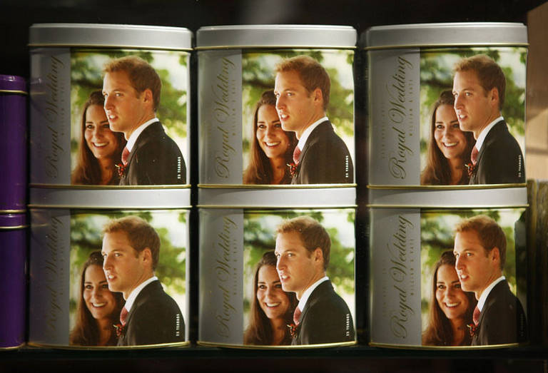 Latas de biscoito comemoram o casamento de Príncipe William e Kate Middleton