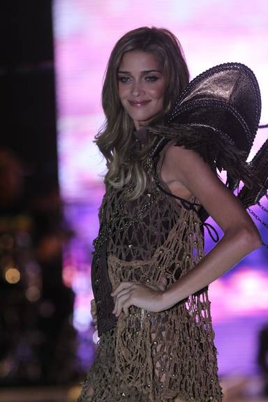 Ana Beatriz Barros