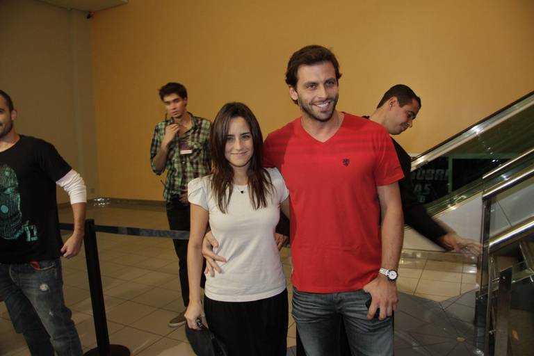 Fernanda Vasconcellos e Henri Castelli