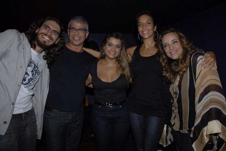 Ivete Sangalo e seus amigos da indústria musical