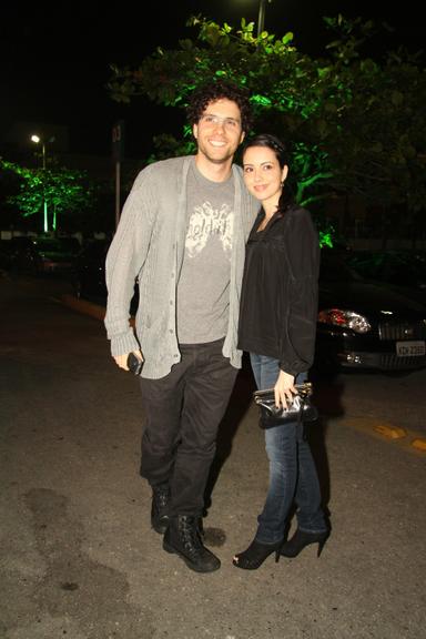 Thiago Fragoso com a mulher Mariana Vaz