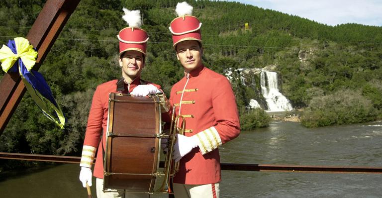 Rodrigo Faro e Murilo Benício, em cena de Chocolate com Pimenta