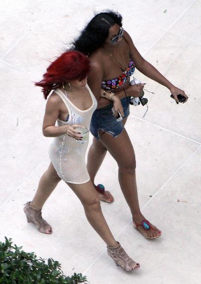 Rihanna se diverte em Miami, nos Estados Unidos