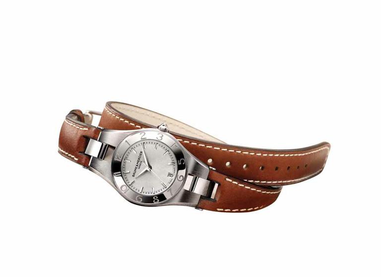 Envolventes: De aço polido com pulseira de couro trocável BAUME & MERCIER [baume-et-mercier.com] 