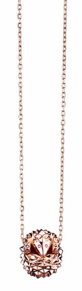 Ouro: Pendente de ouro rosé com rubis e diamante negro BOUCHERON [boucheron.com]