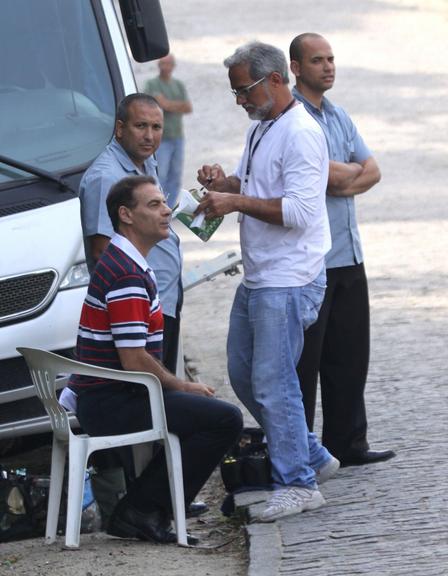 Mario Gomes grava cenas da novela 'Vidas em Jogo' pela praia do Abricó, no Rio de Janeiro