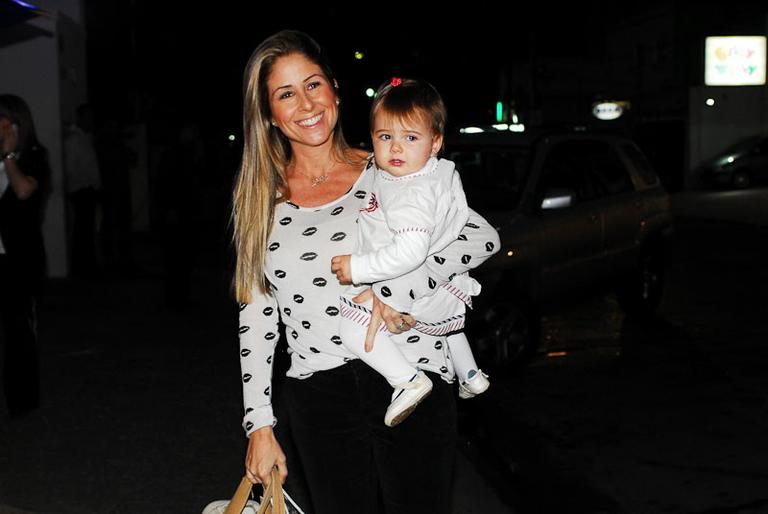 Patrícia Maldonado com a filha Nina