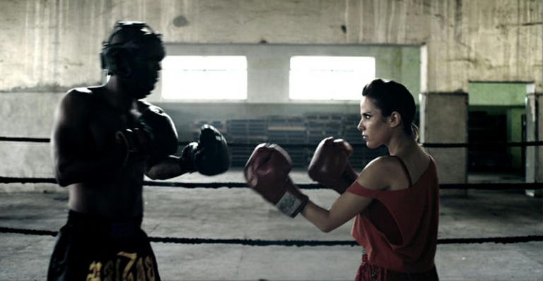 Wanessa durante as gravações do clipe 'Sticky Dough'