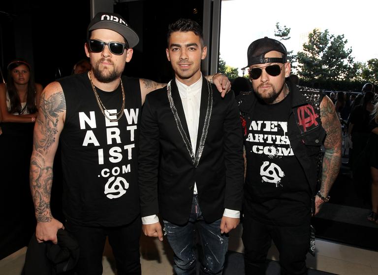  Joel Madden; Joe Jonas; Benji Madden