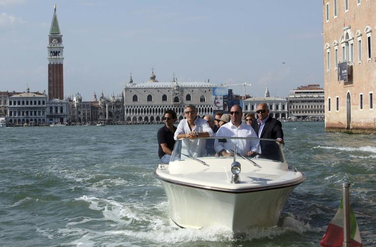 George Clooney chega a Veneza para o Festival de Cinema da cidade