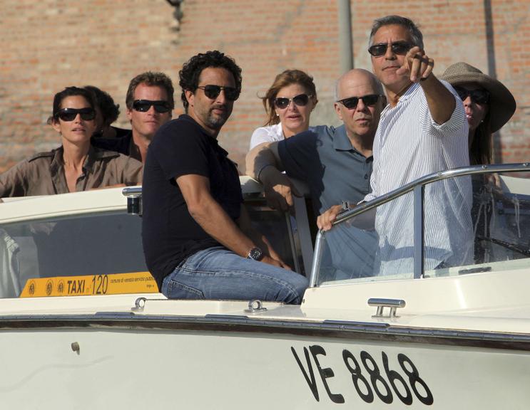 George Clooney chega a Veneza para o Festival de Cinema da cidade