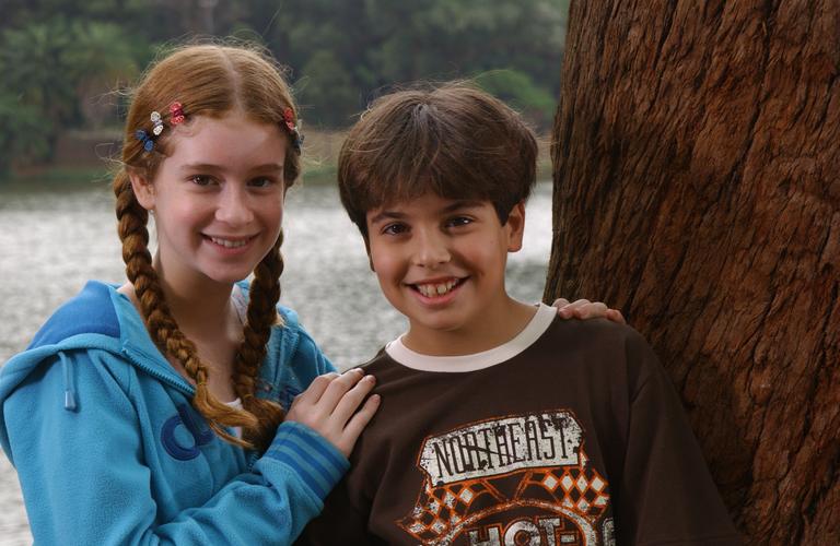 Isabel (Marina Ruy Barbosa) e Laerte (Tiago Salomone)