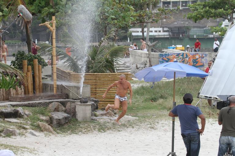 Elenco de ‘Fina Estampa’ grava na Barra da Tijuca