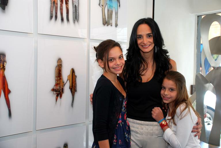 Lara, Fernanda e Karen Naman