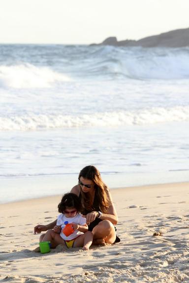 Mônica Martelli com a filha Júlia