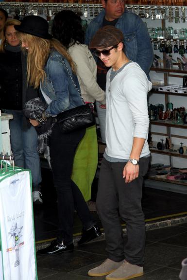 Nick Jonas e Delta Goodrem