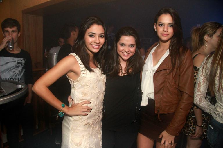 Polliana Aleixo, Carolina Oliveira e Bruna Marquezine